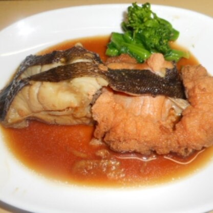 はなまる子♪さん
今晩は～♪
魚屋さんのお薦めの
子持ちカレイで
甘辛煮でとても
美味しかったです♪
春らしく菜の花添えてみました。
ご馳走様でした(*^^)v